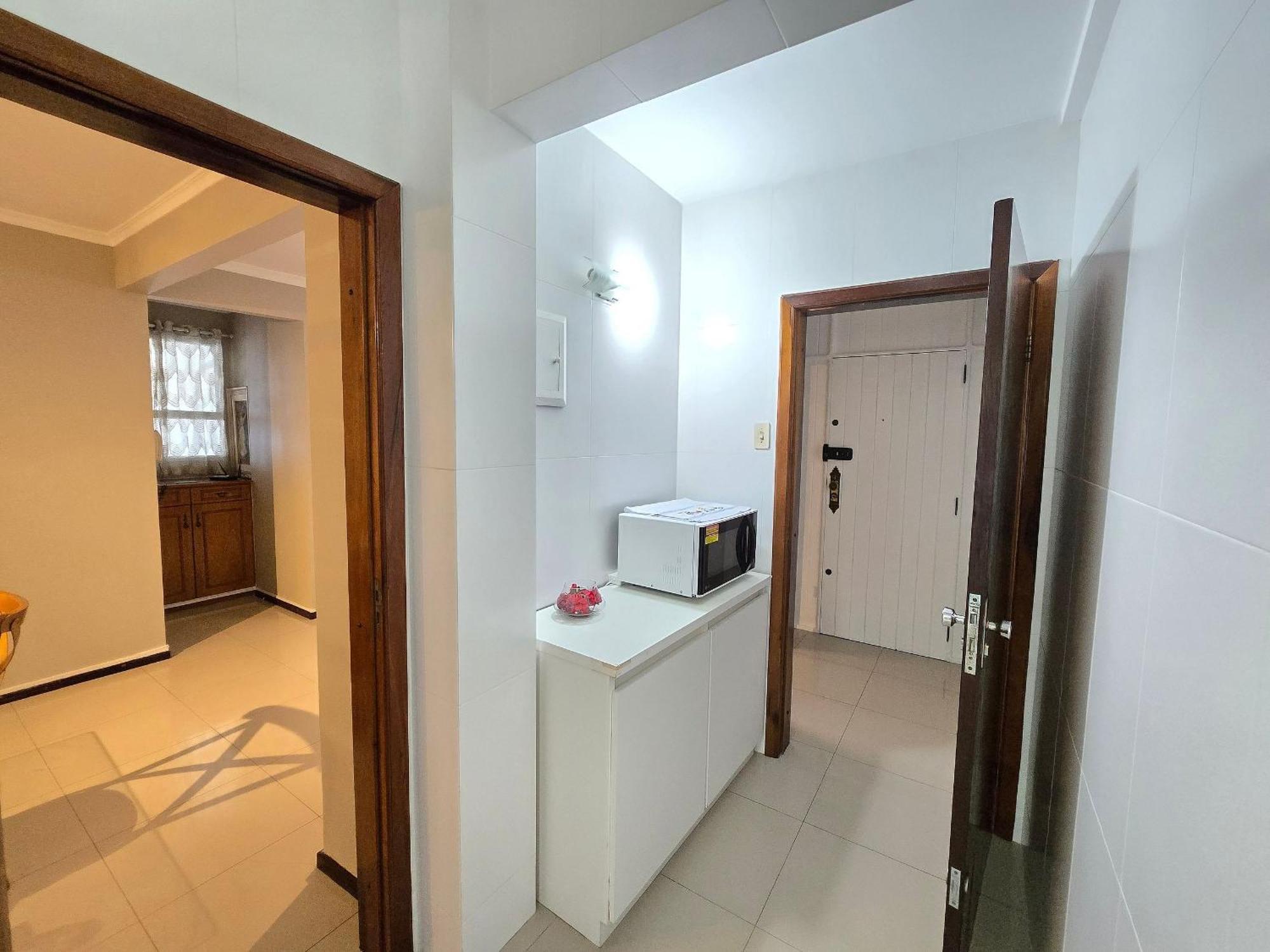 Apartamento 401 Frente Mar Roda Gigante 3 Quartos *