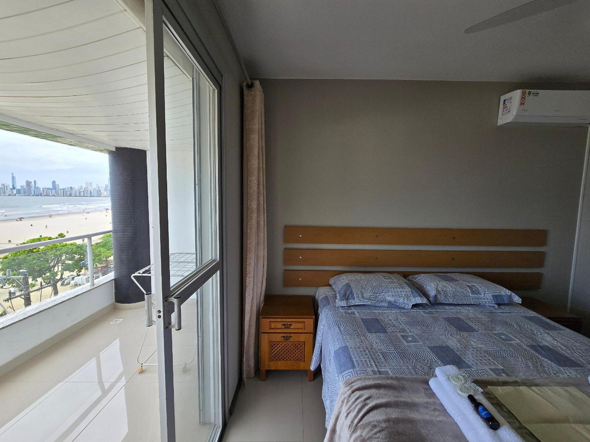 Apartamento 401 Frente Mar Roda Gigante 3 Quartos Balneario Camboriu